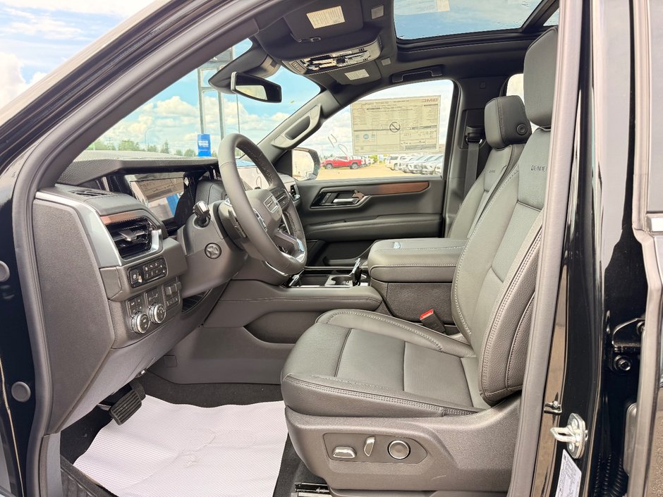 2026 GMC Yukon Denali-12