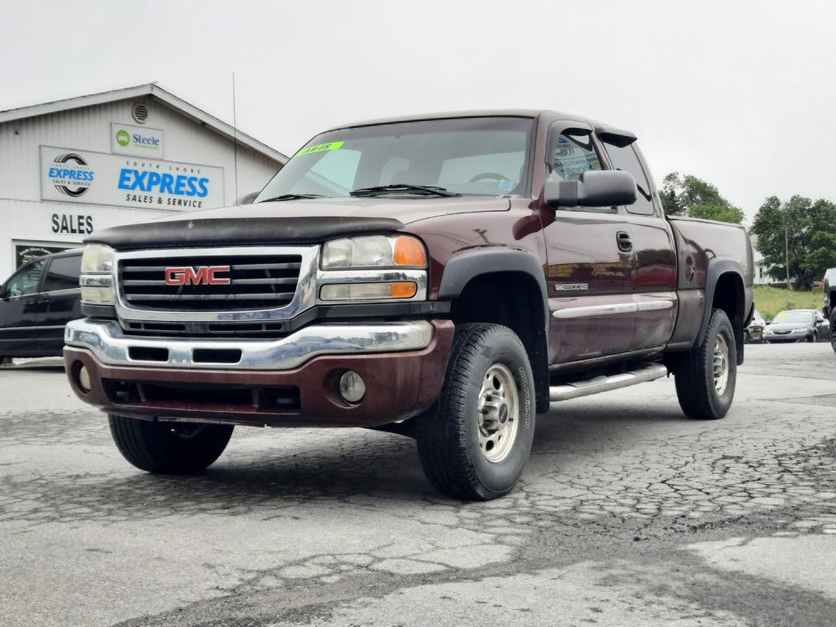 2003 GMC Sierra 2500HD SLE in Hebbville, Nova Scotia