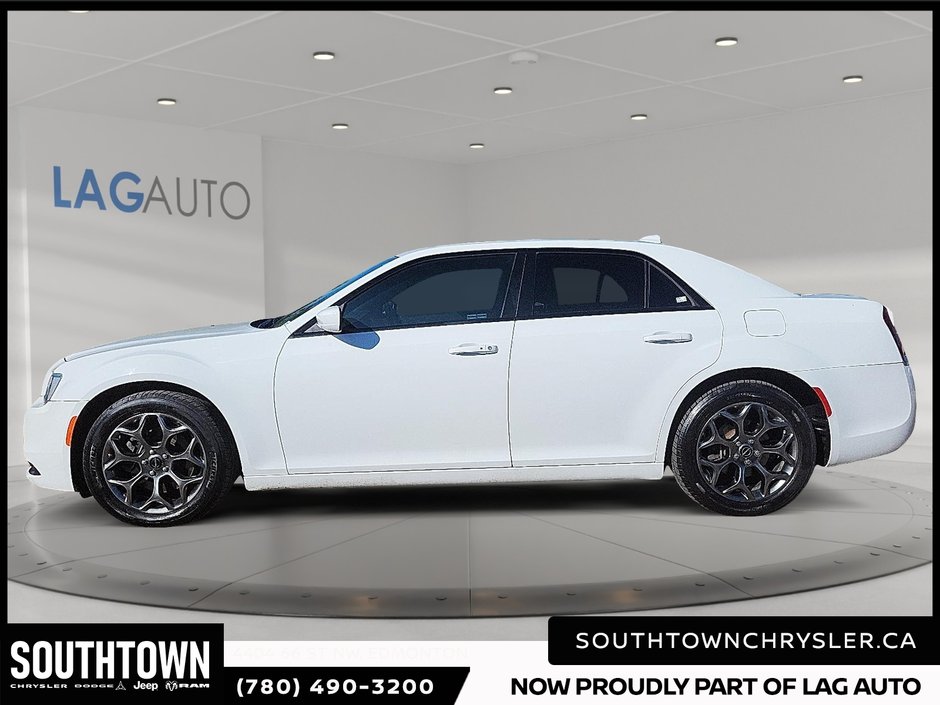 2018 Chrysler 300 S