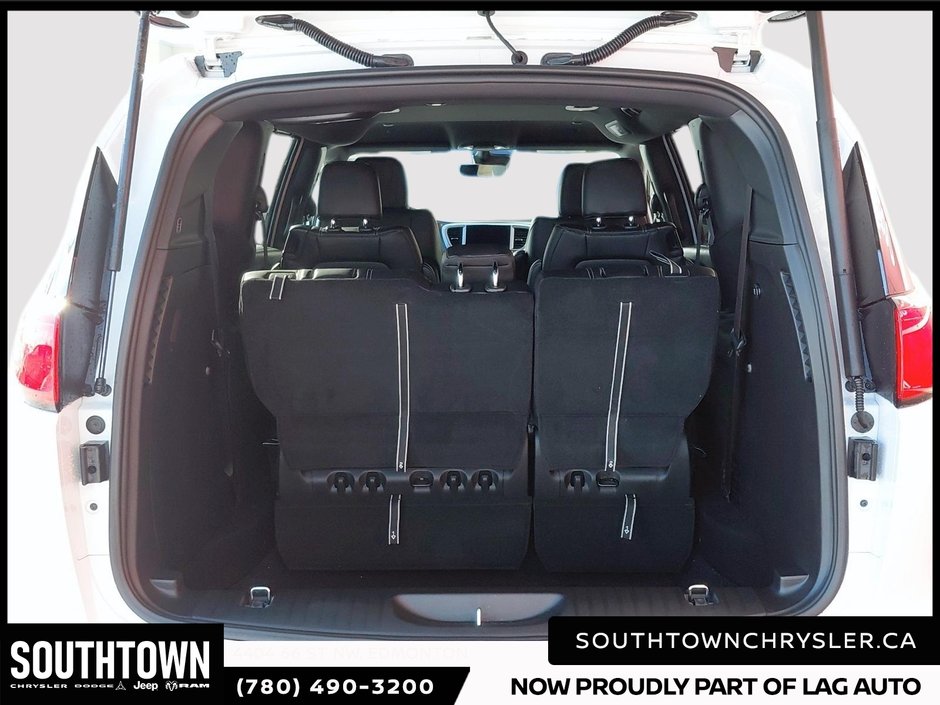 2026 Chrysler Grand Caravan SXT-5