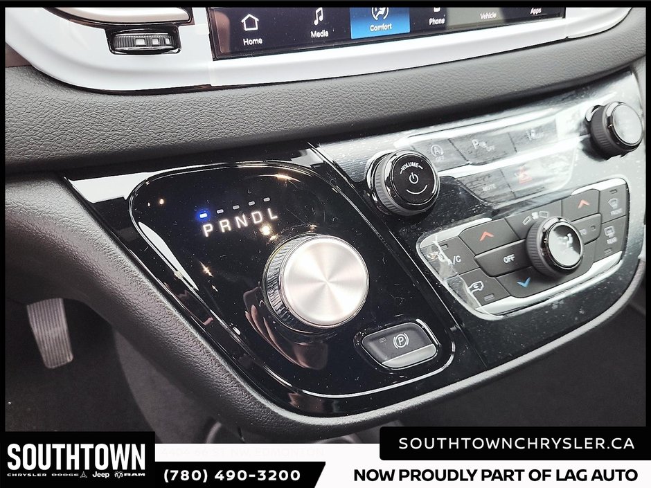 2026 Chrysler Grand Caravan SXT-14