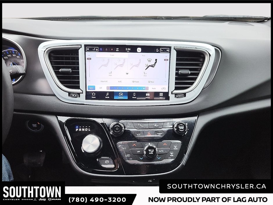 2026 Chrysler Grand Caravan SXT-16