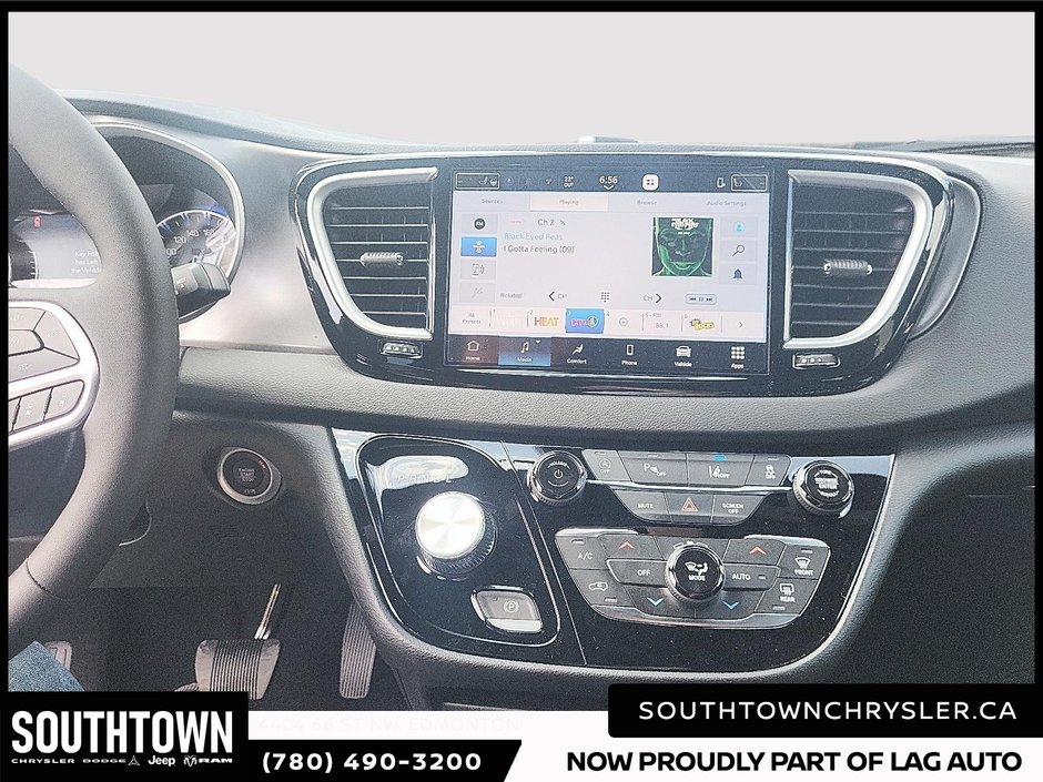 2026 Chrysler Grand Caravan SXT-16