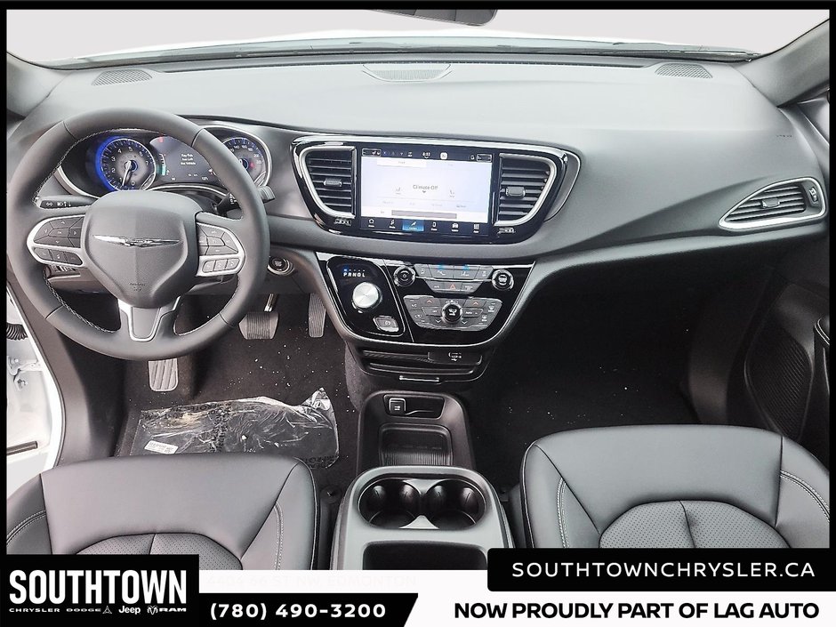 2026 Chrysler Grand Caravan SXT-9