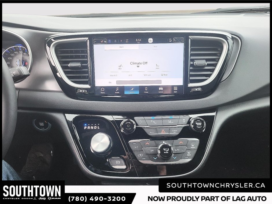 2026 Chrysler Grand Caravan SXT-16