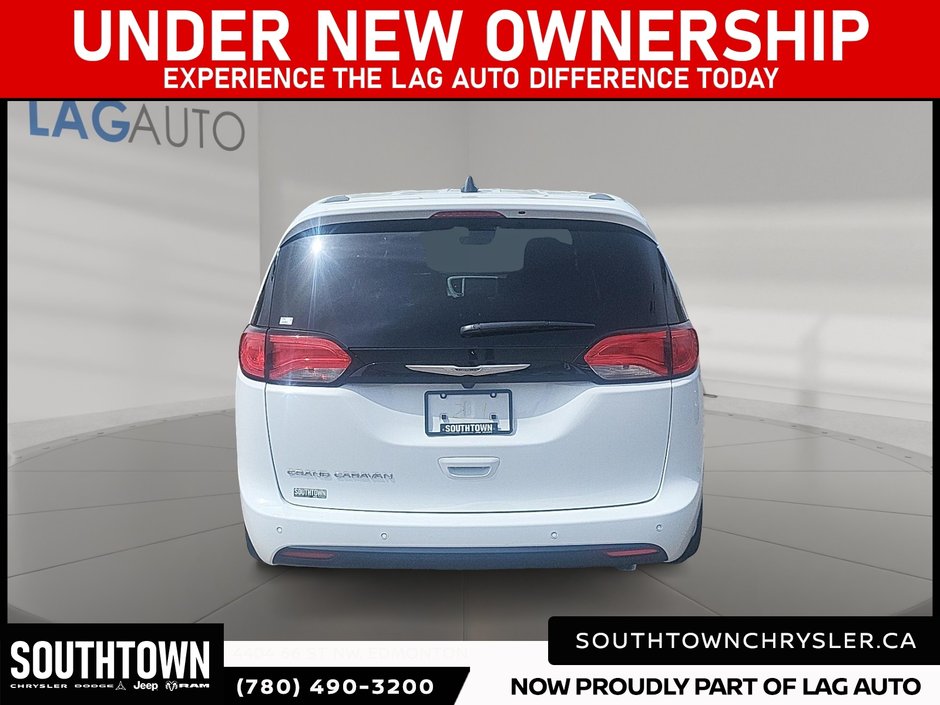 2027 Chrysler Grand Caravan SXT-2