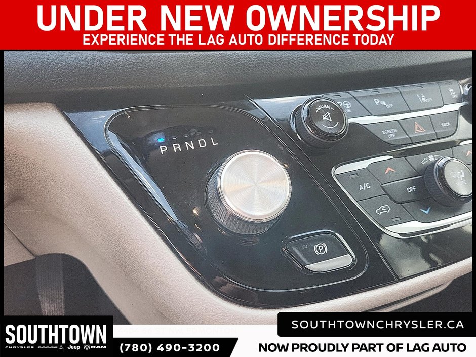 2017 Chrysler Pacifica Touring-L Plus-14