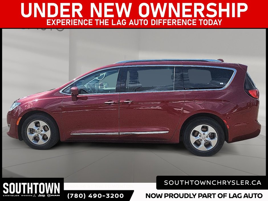 2017 Chrysler Pacifica Touring-L Plus-4