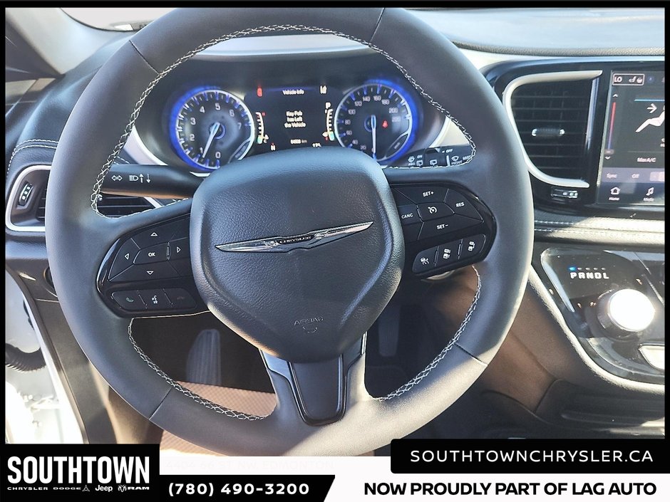 2024 Chrysler Pacifica Touring-L