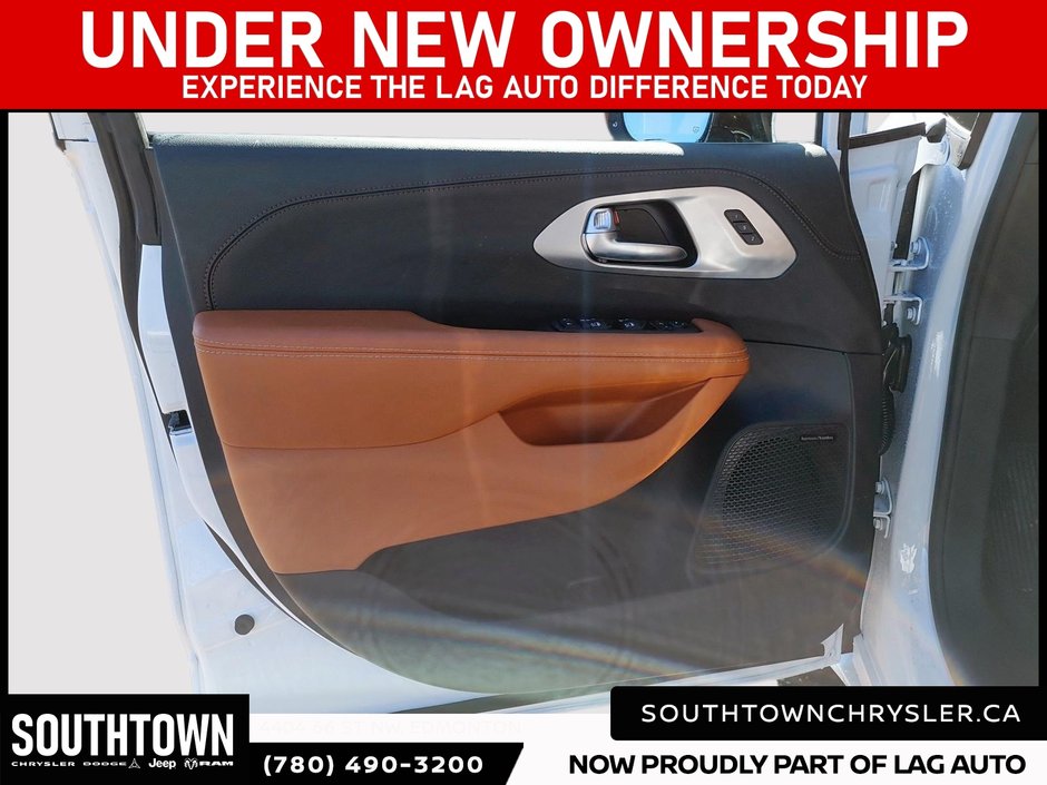 2026 Chrysler Pacifica PINNACLE-10