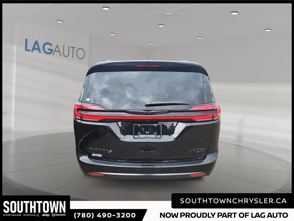 2026 Chrysler Pacifica LIMITED AWD-2