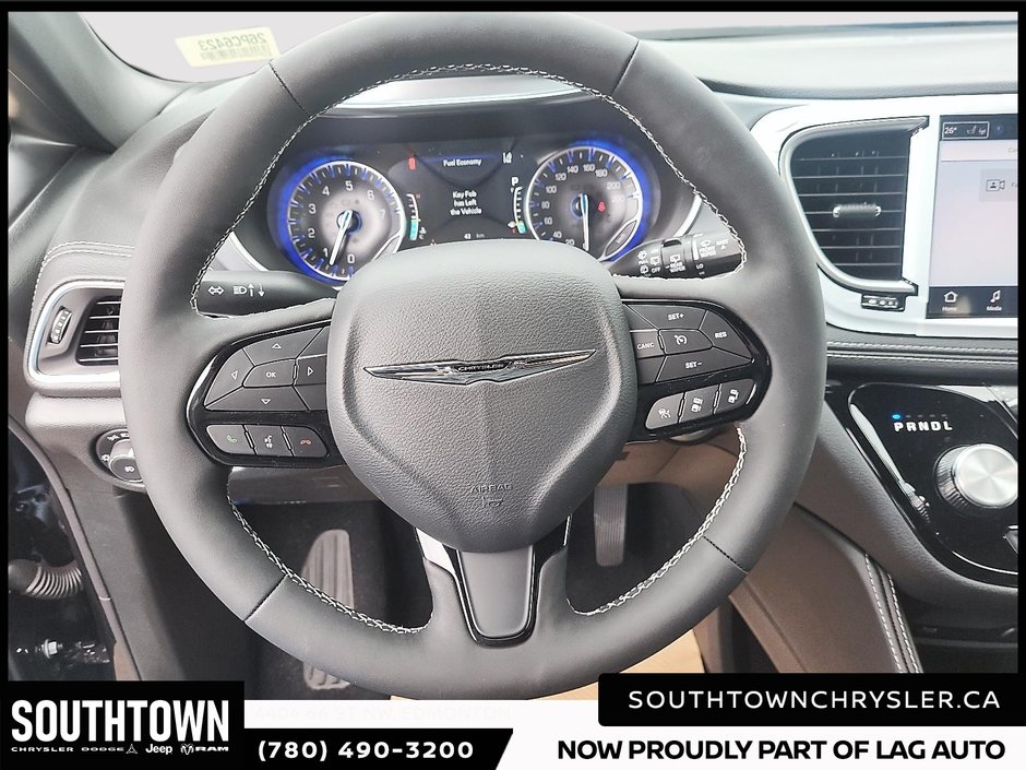 2026 Chrysler Pacifica LIMITED AWD-7