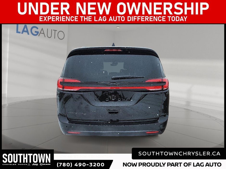 2026 Chrysler Pacifica LIMITED AWD-2