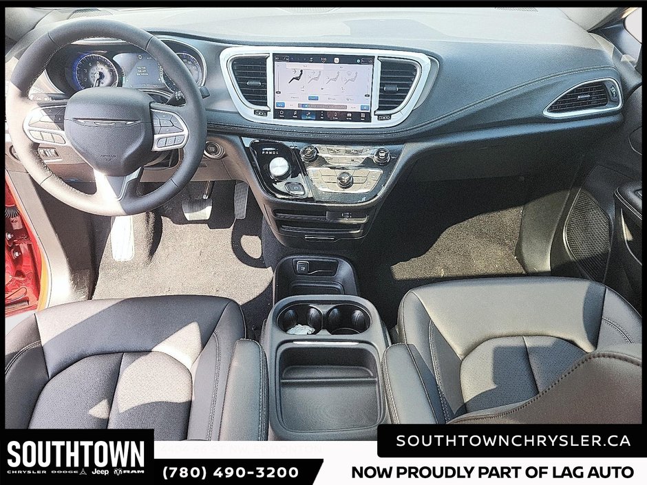 2027 Chrysler Pacifica SELECT AWD-8