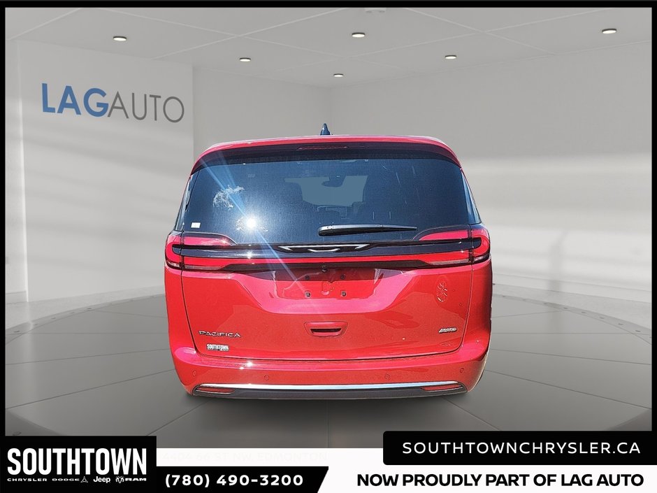 2027 Chrysler Pacifica SELECT AWD-2
