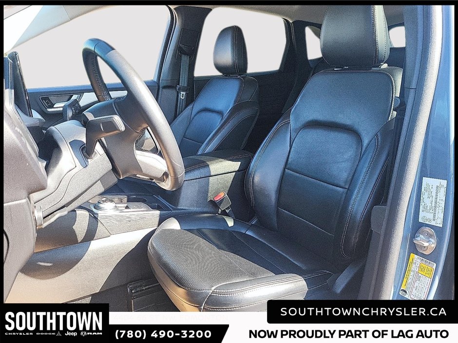 2025 Ford Escape Platinum-8