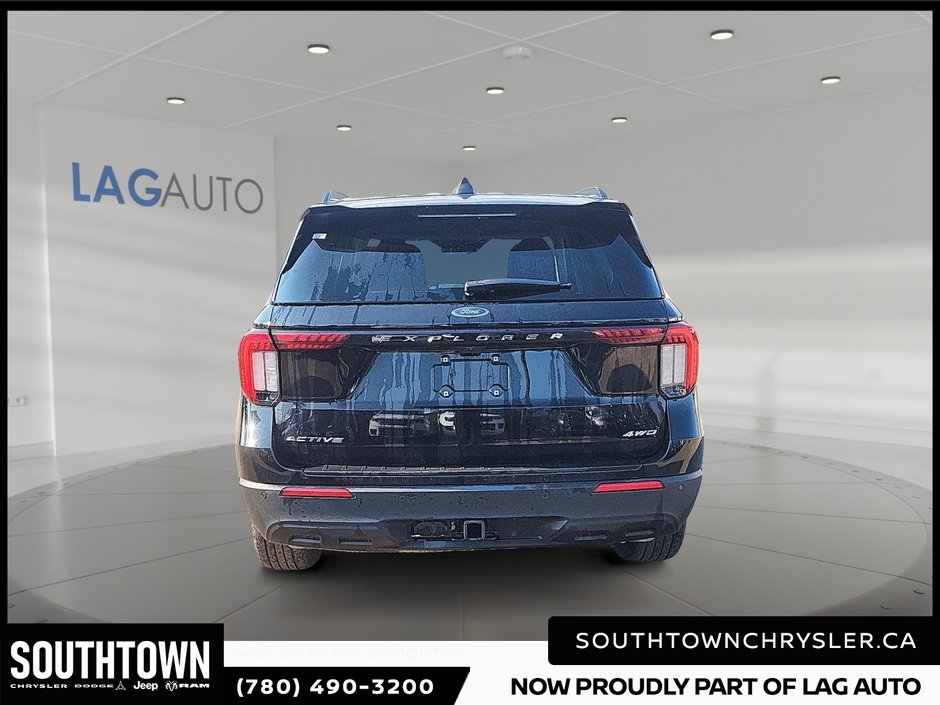2025 Ford Explorer Active-2