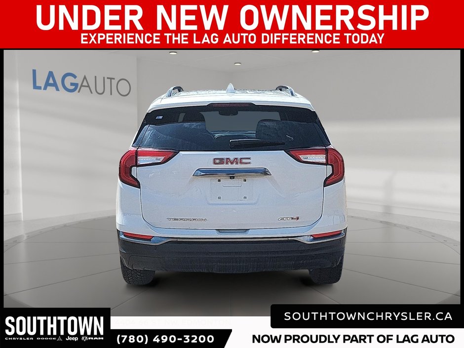 2022 GMC Terrain AT4-2