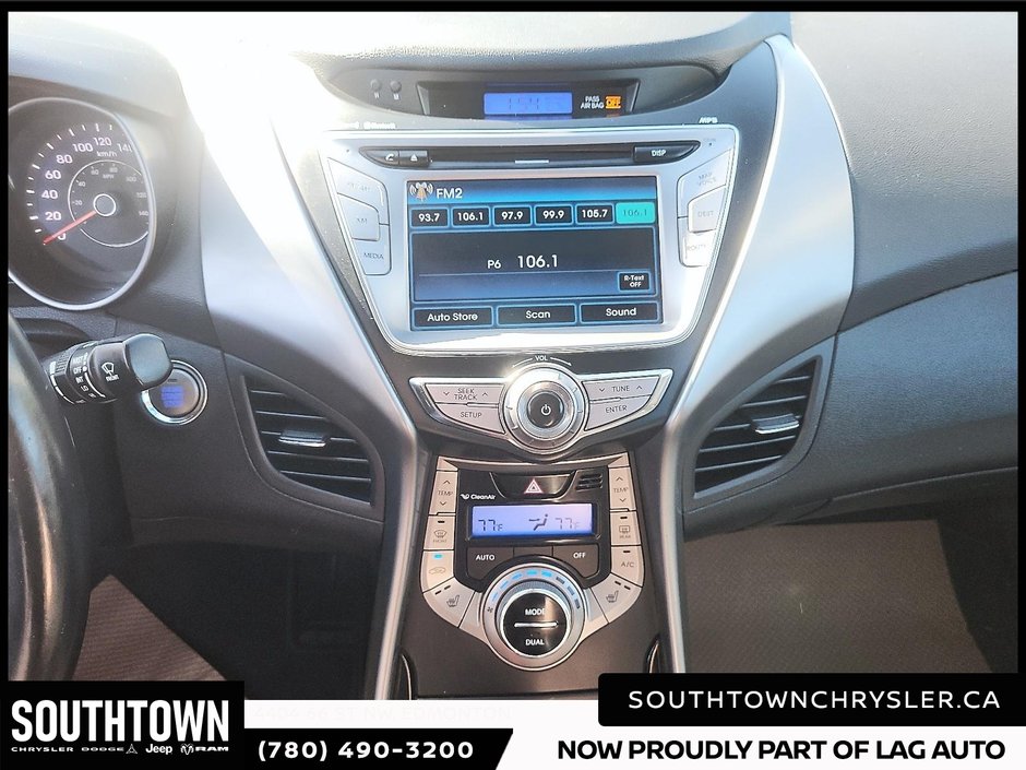 2013 Hyundai Elantra Limited w/Navi-15