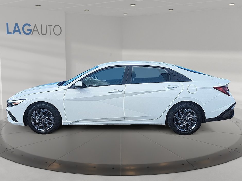 2024 Hyundai Elantra Preferred