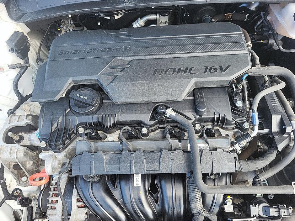 2024 Hyundai Elantra Preferred