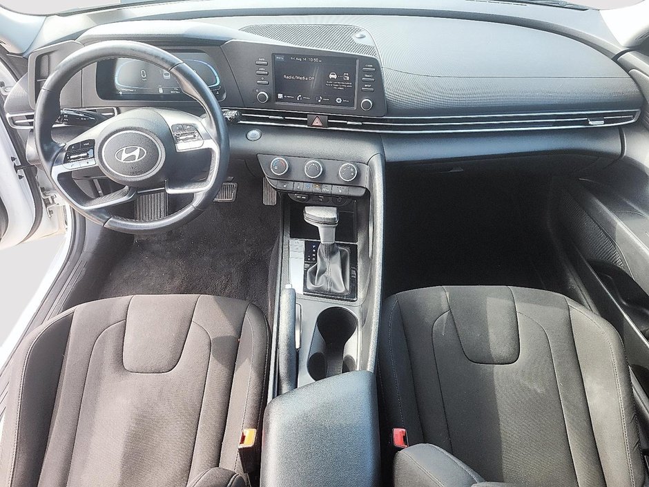 2024 Hyundai Elantra Preferred
