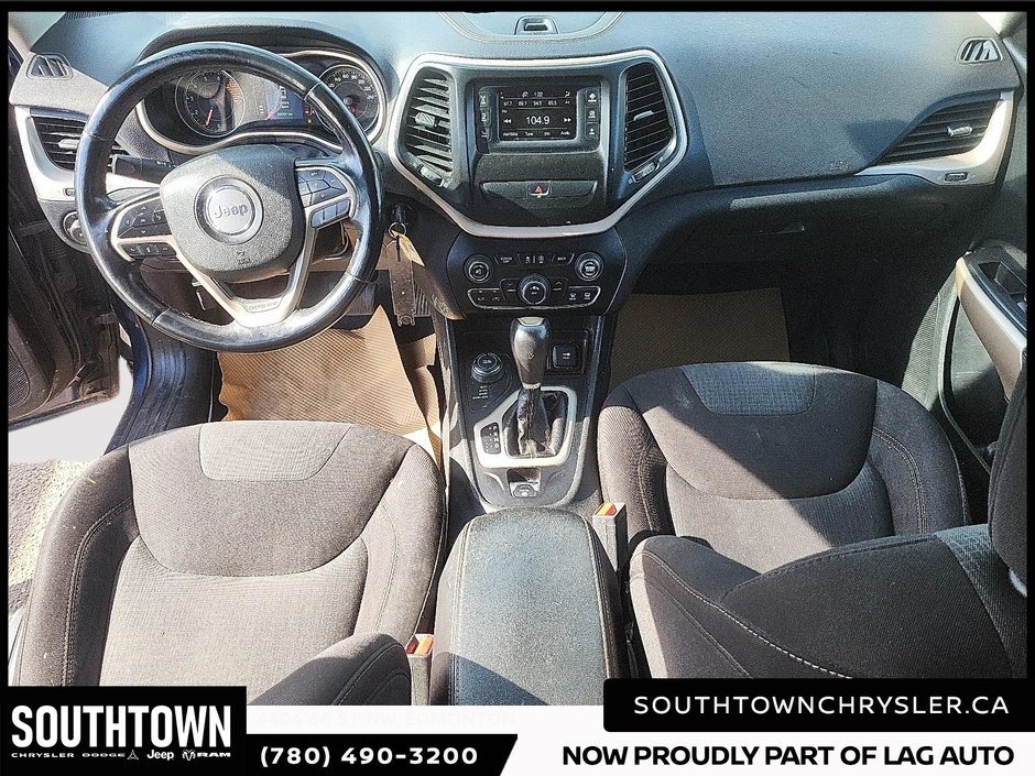 2018 Jeep Cherokee North-8