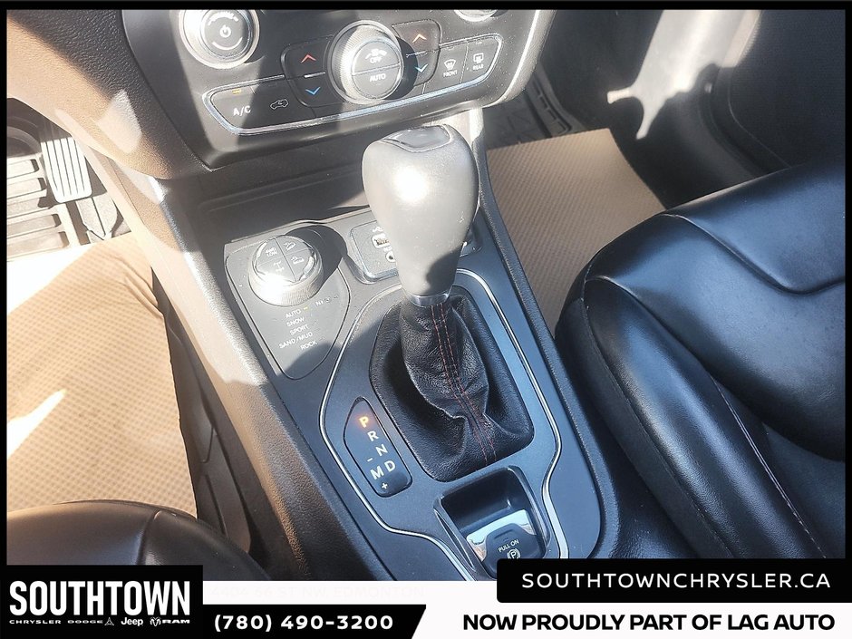 2019 Jeep Cherokee Trailhawk-14
