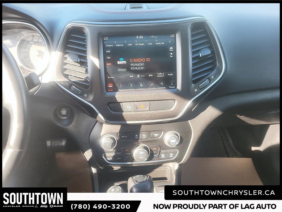 2019 Jeep Cherokee Trailhawk-17