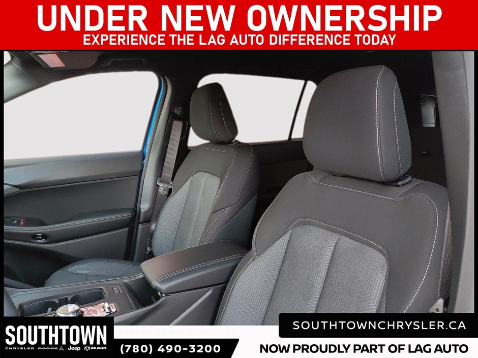 2026 Jeep Cherokee LAREDO-8