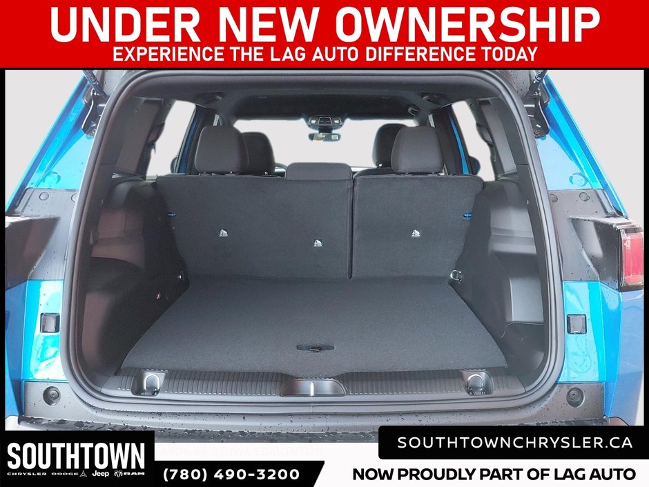 2026 Jeep Cherokee LAREDO-5