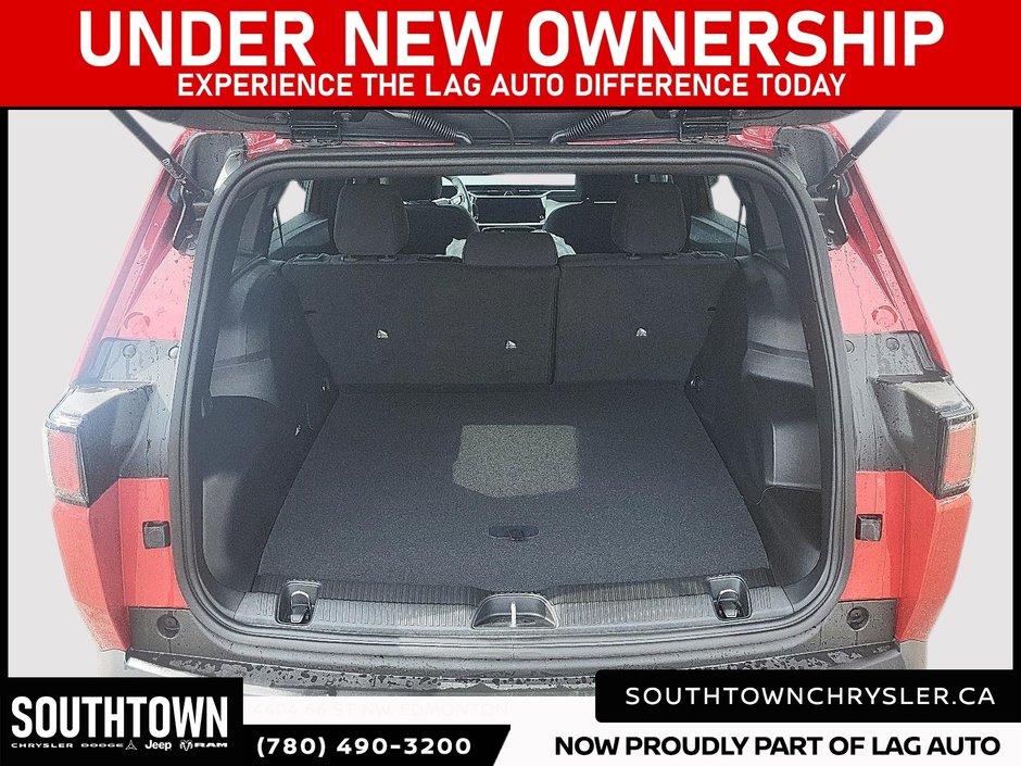 2026 Jeep Cherokee LAREDO-5