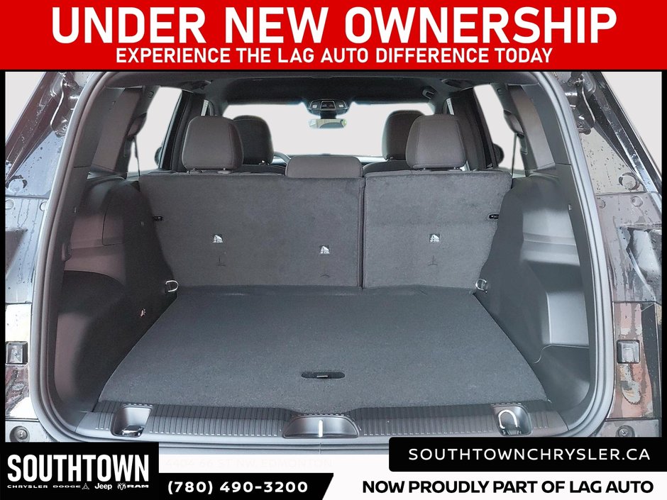 2026 Jeep Cherokee LAREDO-5