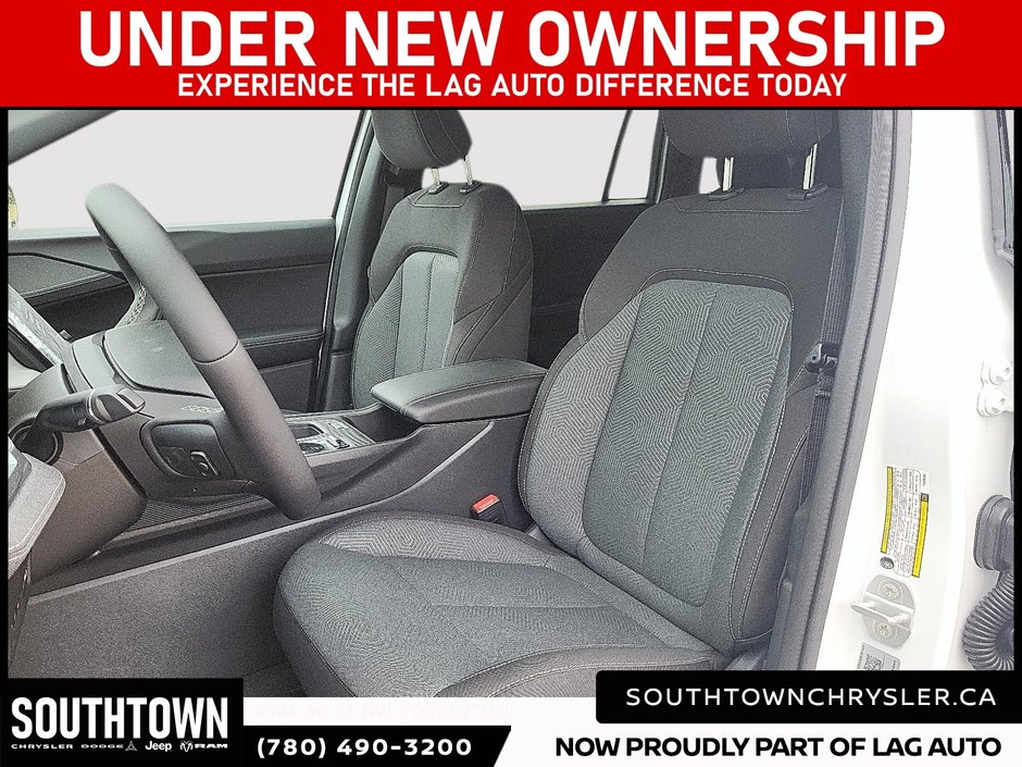 2026 Jeep Cherokee LAREDO