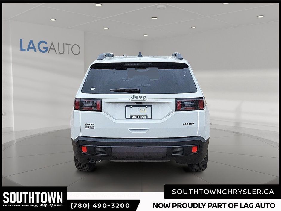 2026 Jeep Cherokee LAREDO