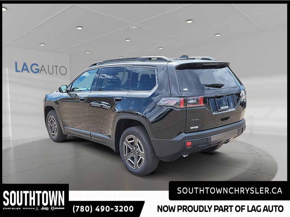 2026 Jeep Cherokee LAREDO-3