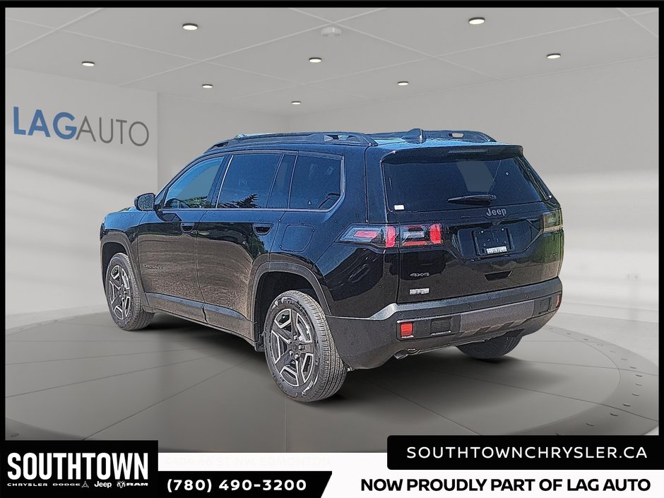 2026 Jeep Cherokee LAREDO-3