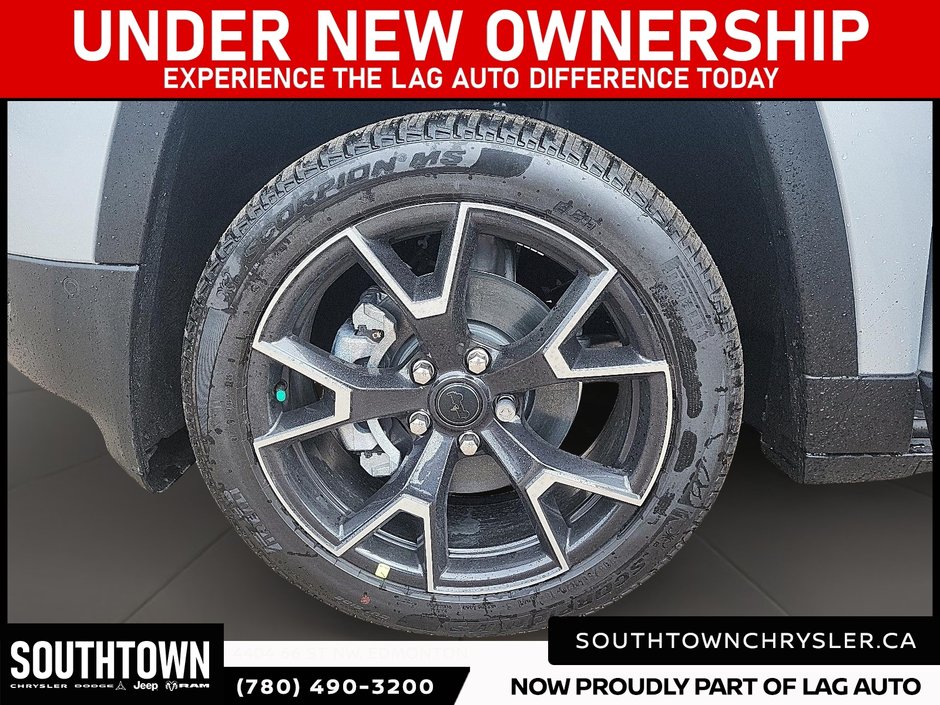 2026 Jeep Cherokee OVERLAND-6