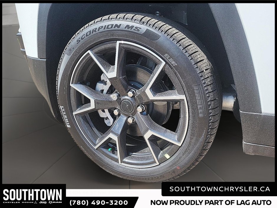 2026 Jeep Cherokee OVERLAND-6
