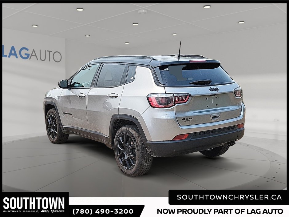 2022 Jeep Compass Altitude-3
