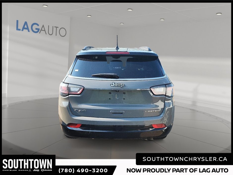 2022 Jeep Compass Limited-2
