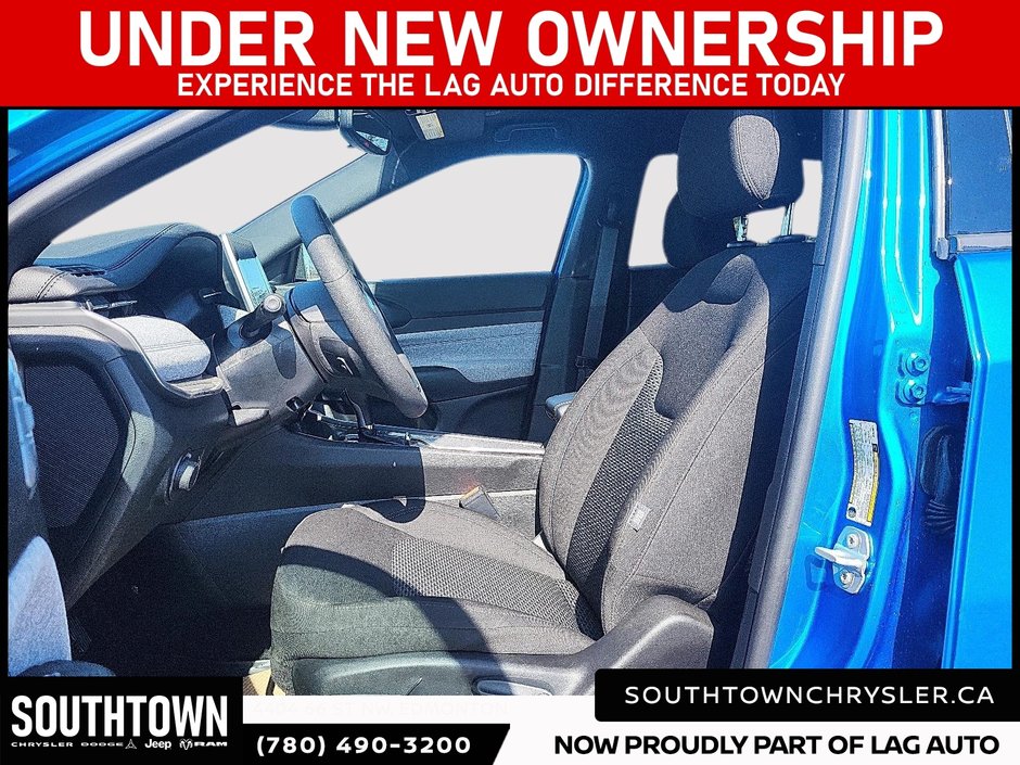 2025 Jeep Compass SPORT