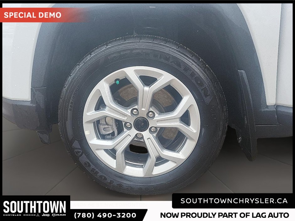 2025 Jeep Compass North-7