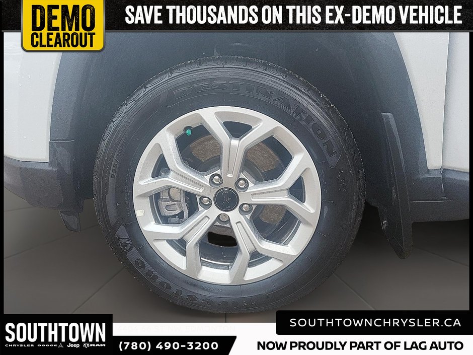 2025 Jeep Compass North-6