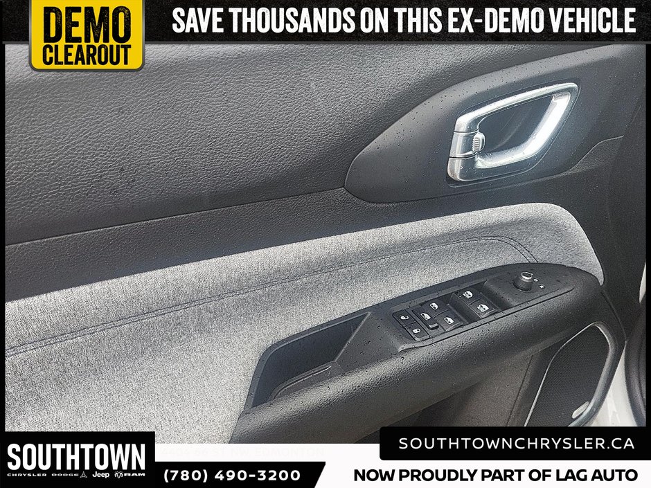 2025 Jeep Compass North-10