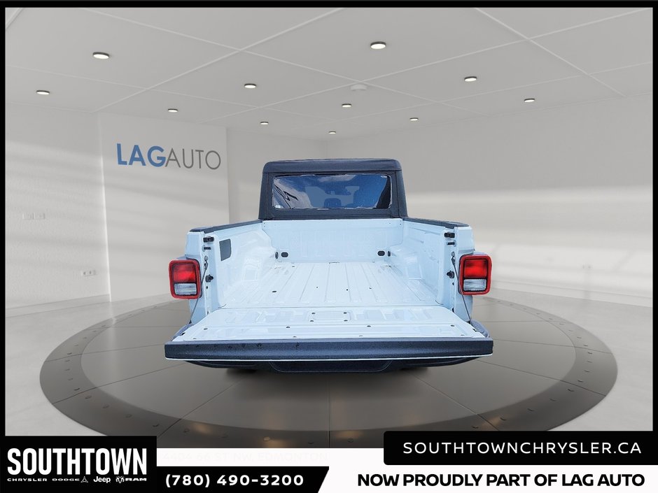 2026 Jeep Gladiator SPORT S-14