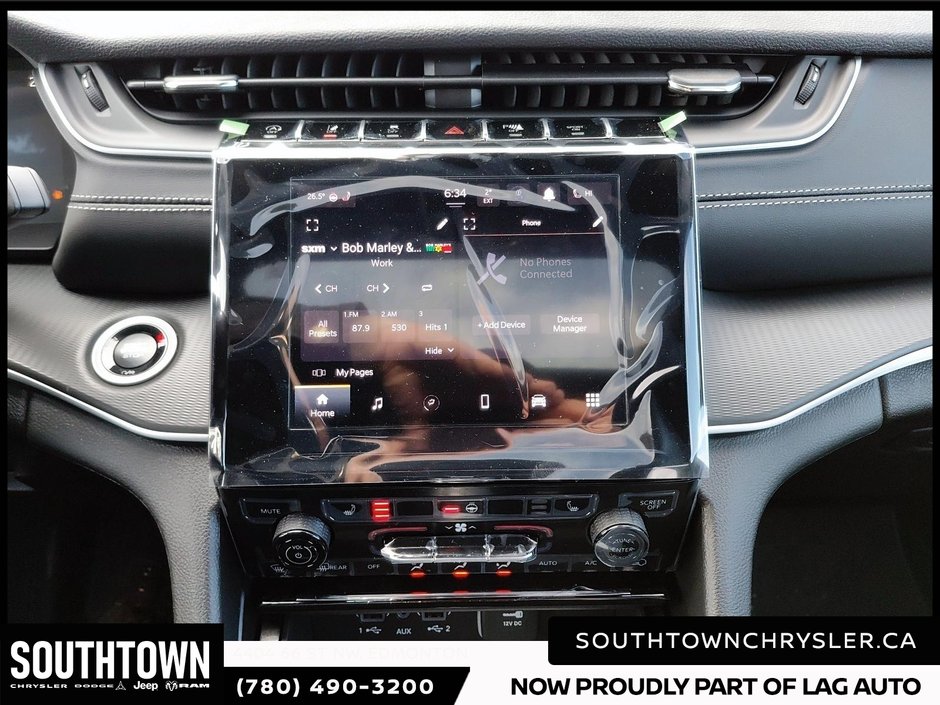 2025 Jeep Grand Cherokee L ALTITUDE-17