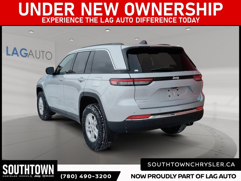 2025 Jeep Grand Cherokee LAREDO-3