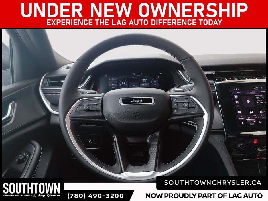 2025 Jeep Grand Cherokee LAREDO-12