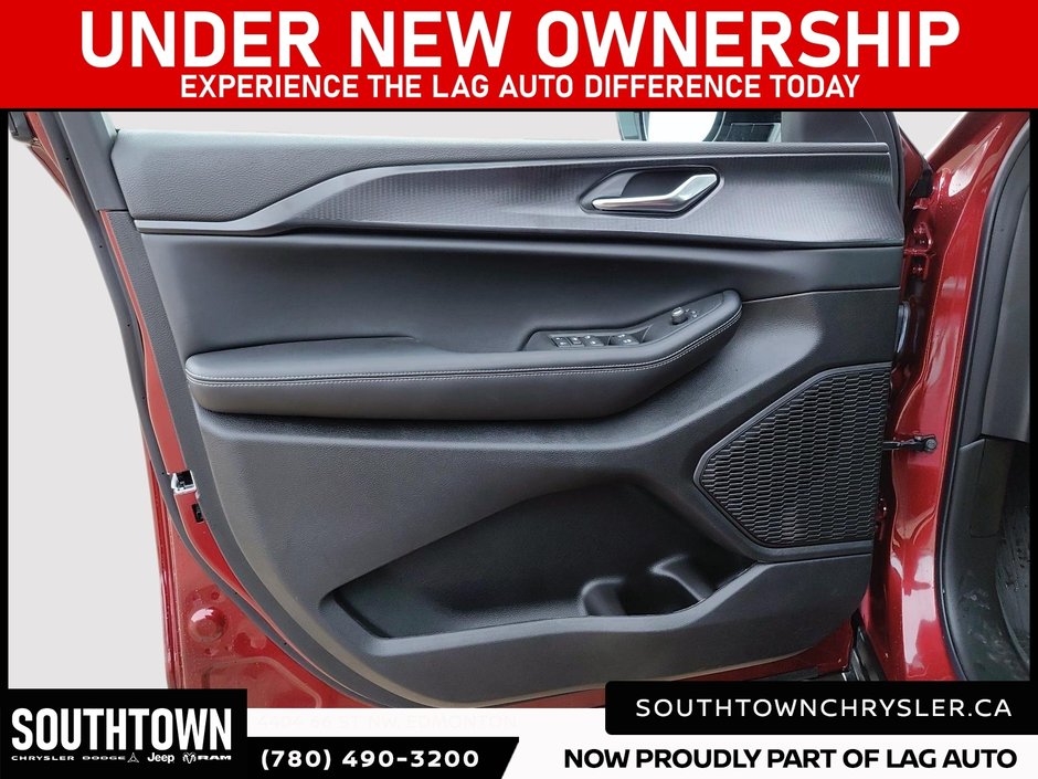 2025 Jeep Grand Cherokee LAREDO ALTITUDE-10